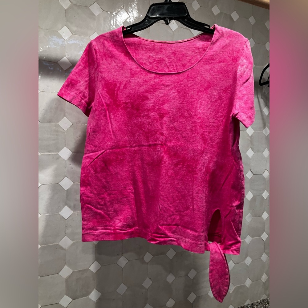 3/$15 vintage tie dye hot Barbie Pink shirt with side tie